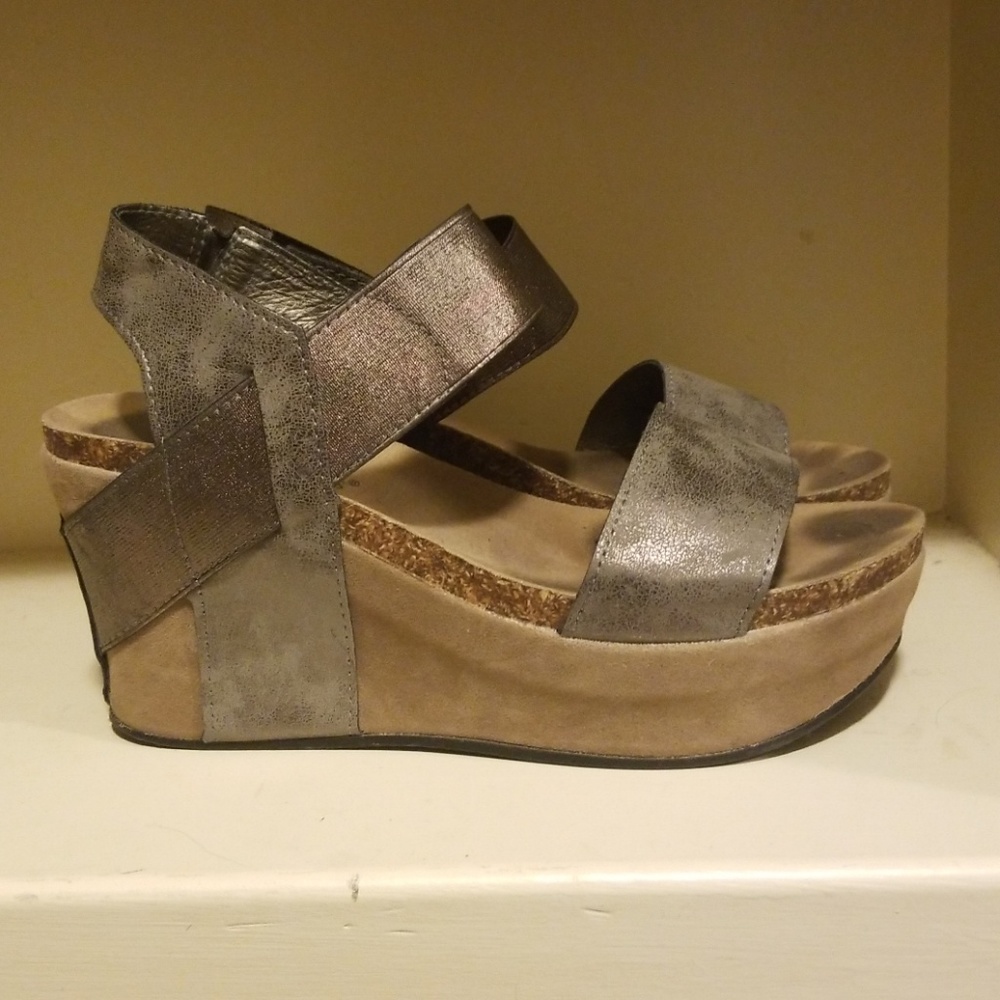 Platform sandal
